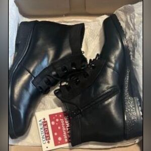 CONTOURA Sport Woman’s Black Leather Boots (Vintage 1999)